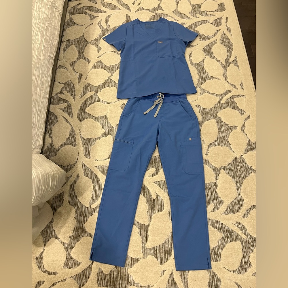 Figs Women's Blue Scrub Set. Worn twice